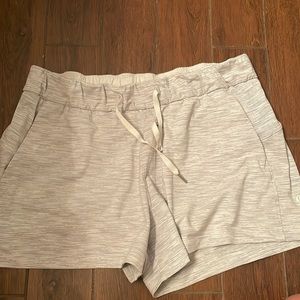 Lululemon align shorts